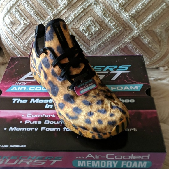 skechers burst hit the town